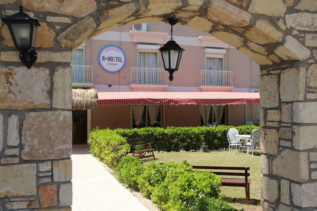 R+ Hotel By Rooms Çeşme Exterior foto